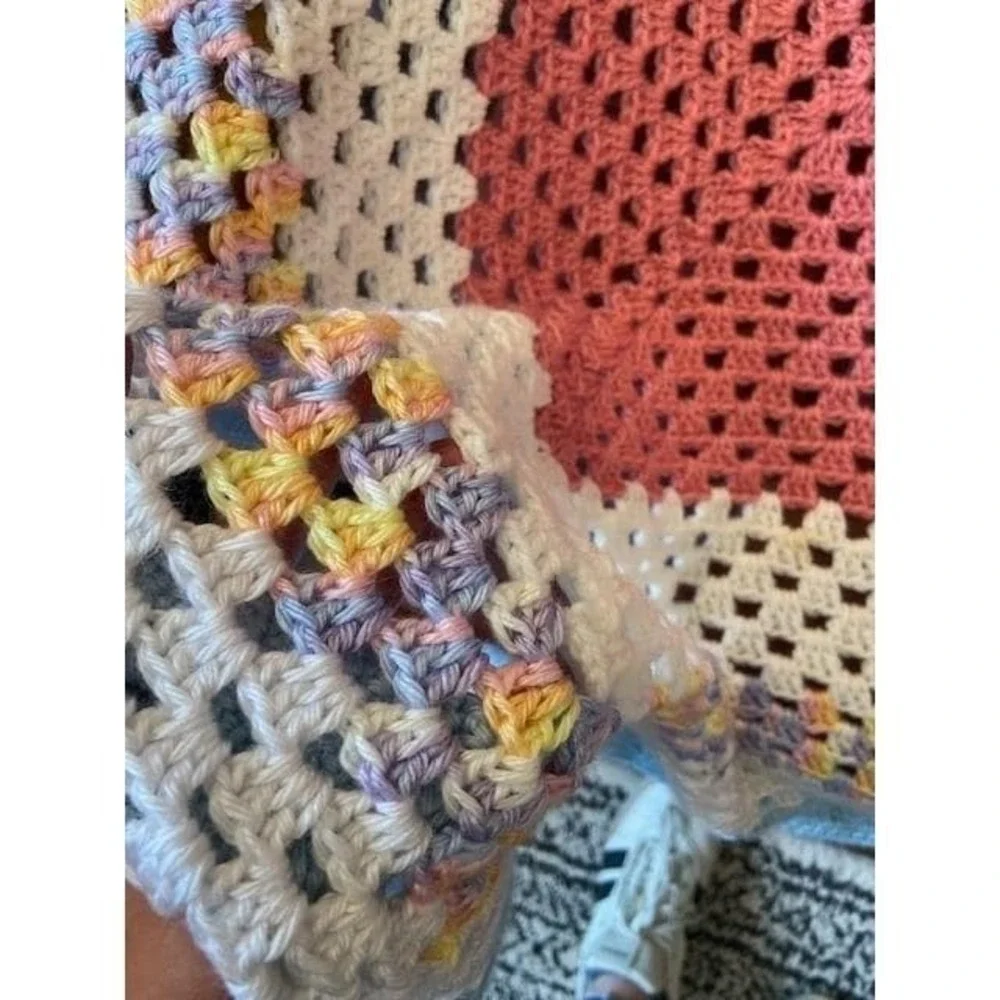 Handmade Crochet Paw Print Baby Blanket Pink White Pastel Granny Square Throw